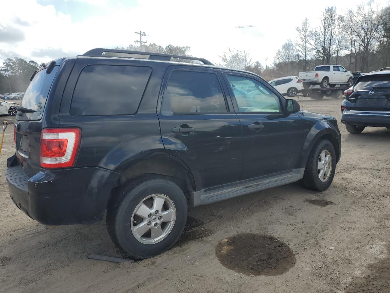 2012 Ford Escape - Image 3