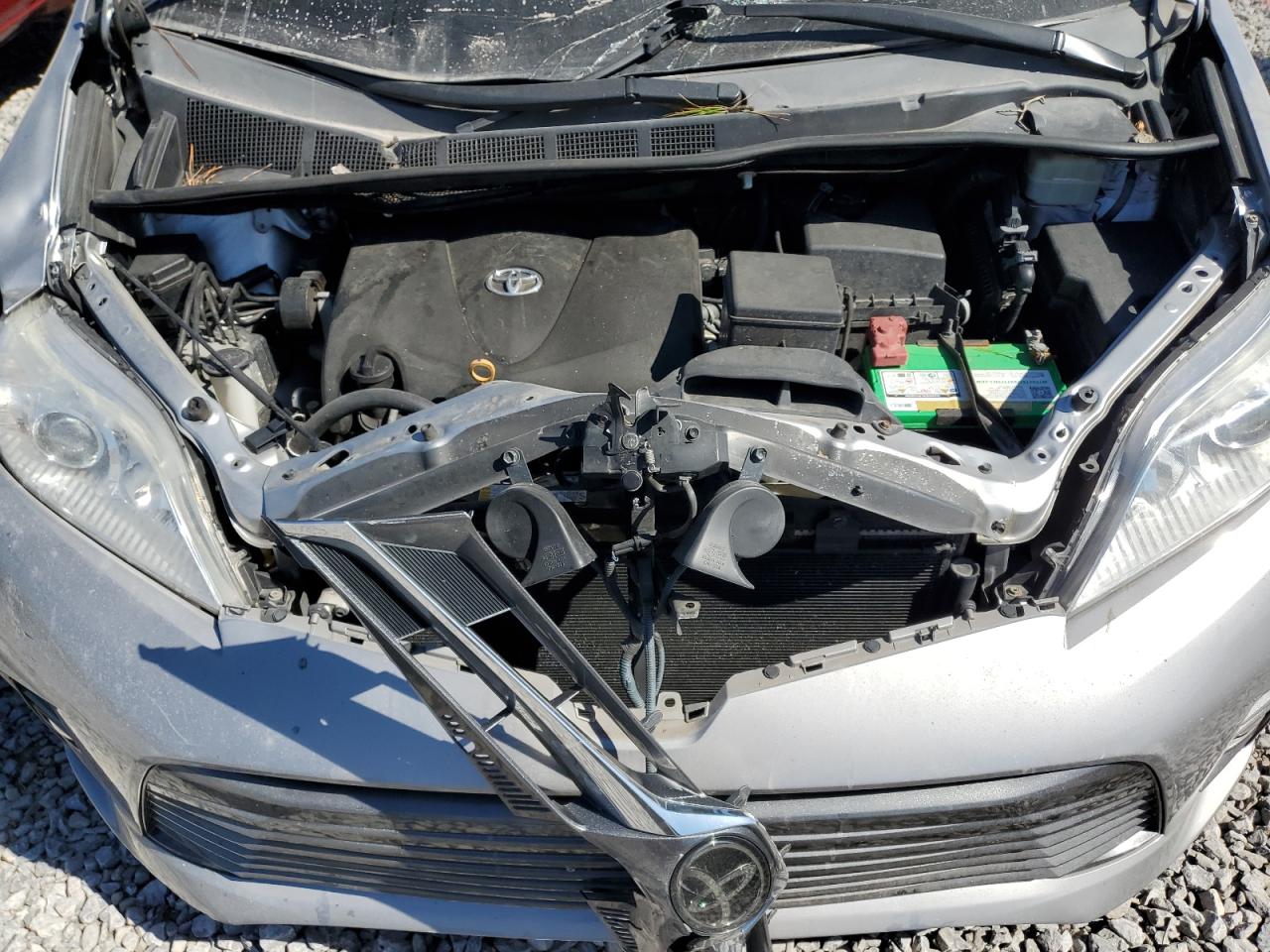 2018 Toyota Sienna - Image 12