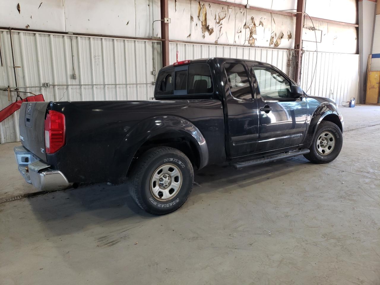 2005 Nissan Navara (Frontier) - Image 3