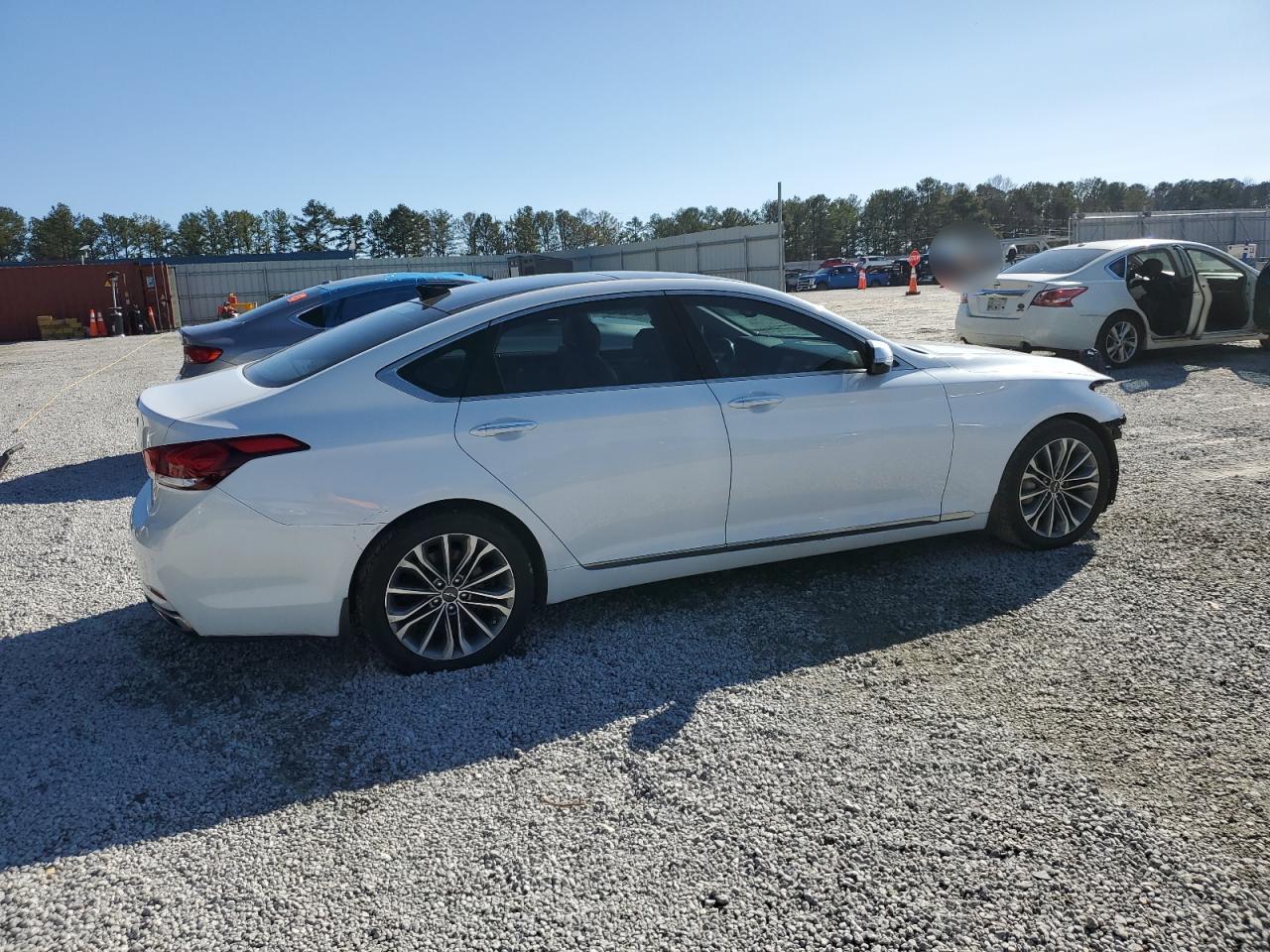 2015 Hyundai Genesis - Image 3