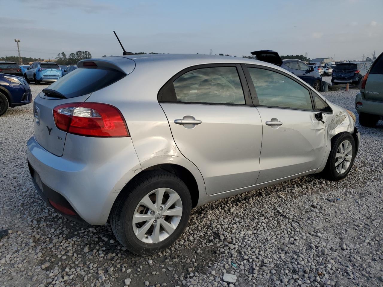 2015 Kia Rio - Image 3