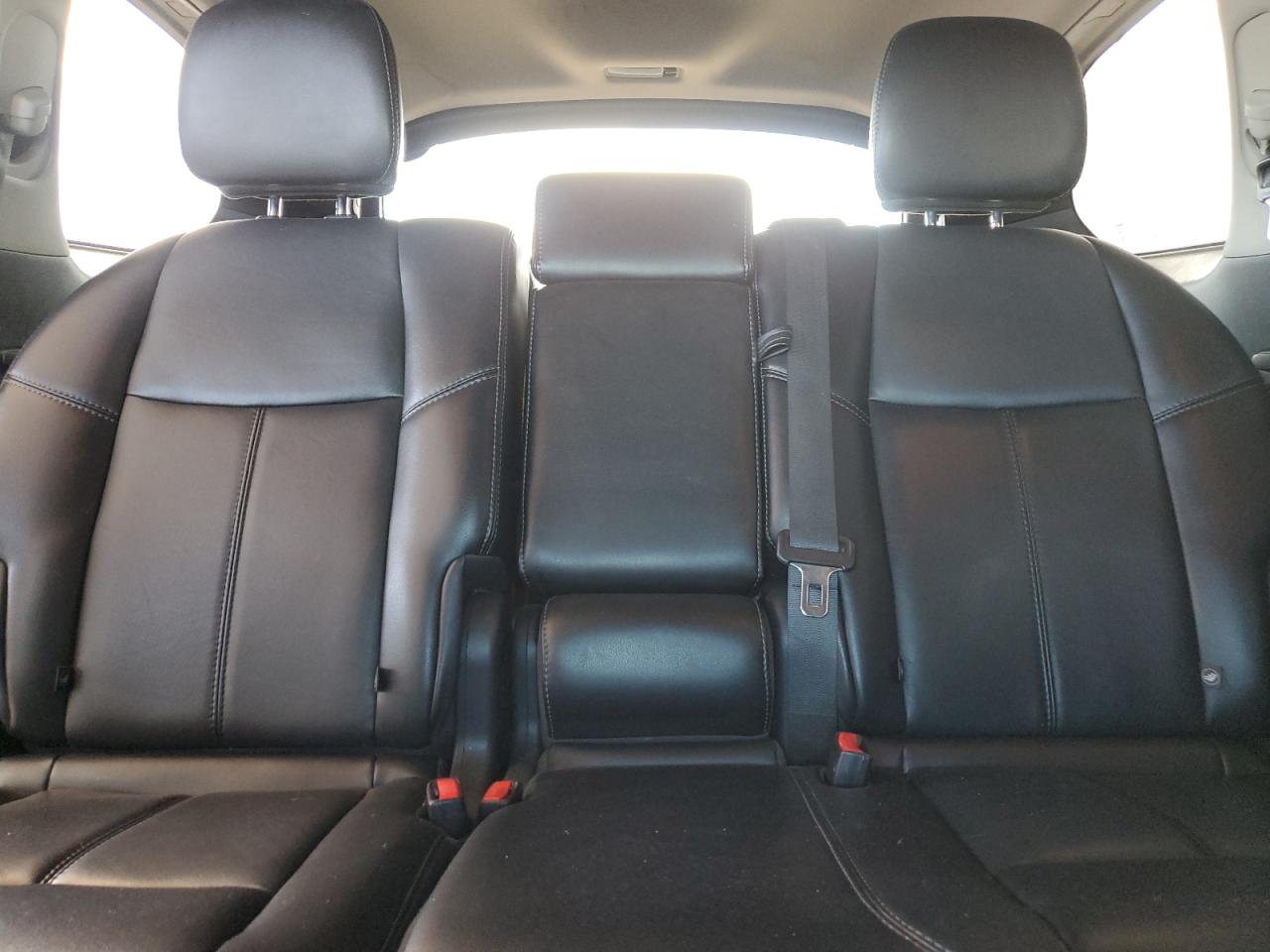 2015 Nissan Pathfinder - Image 10