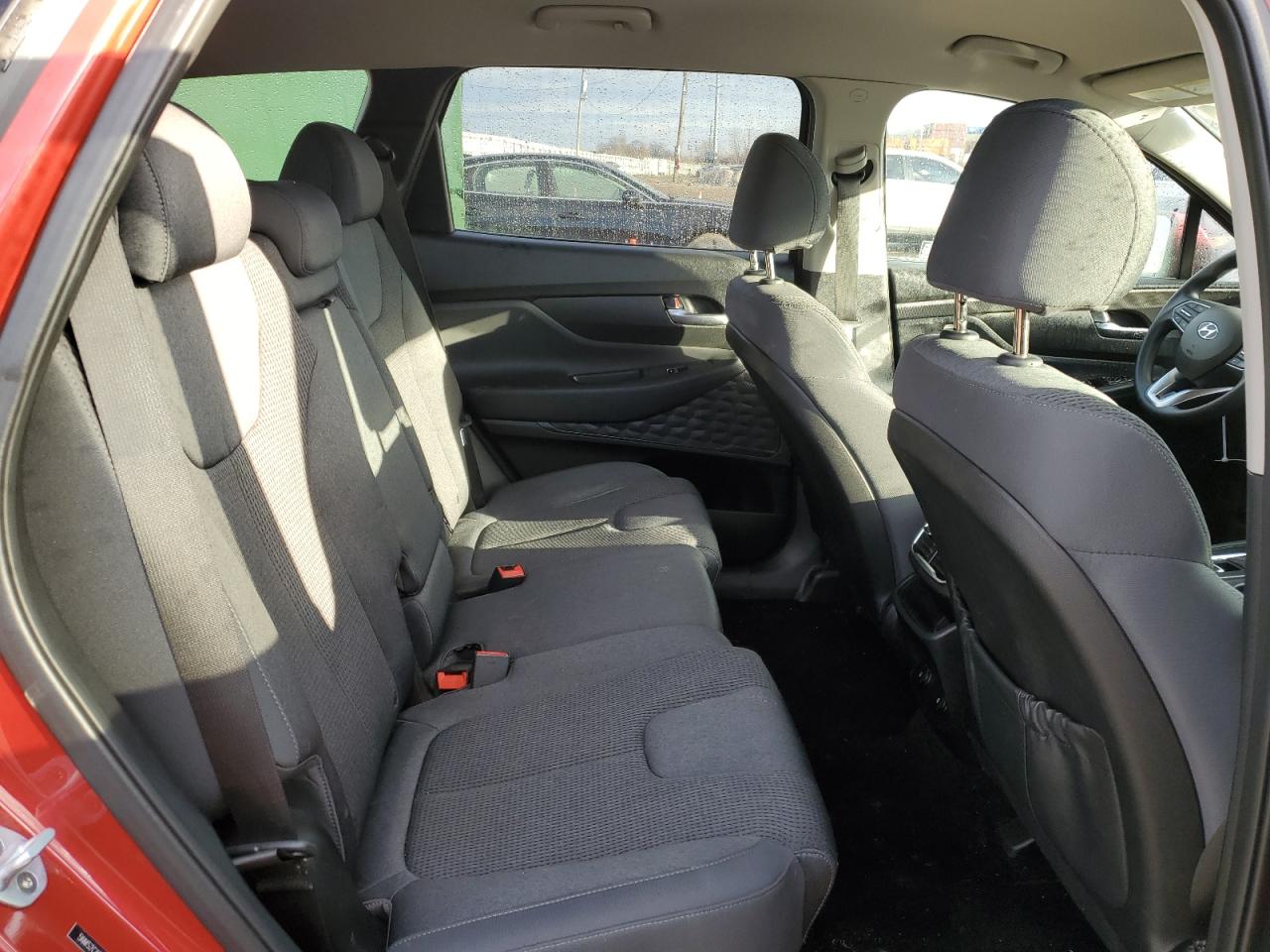 2019 Hyundai Santa Fe - Image 11