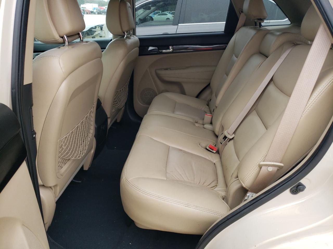 2011 Kia Sorento - Image 11