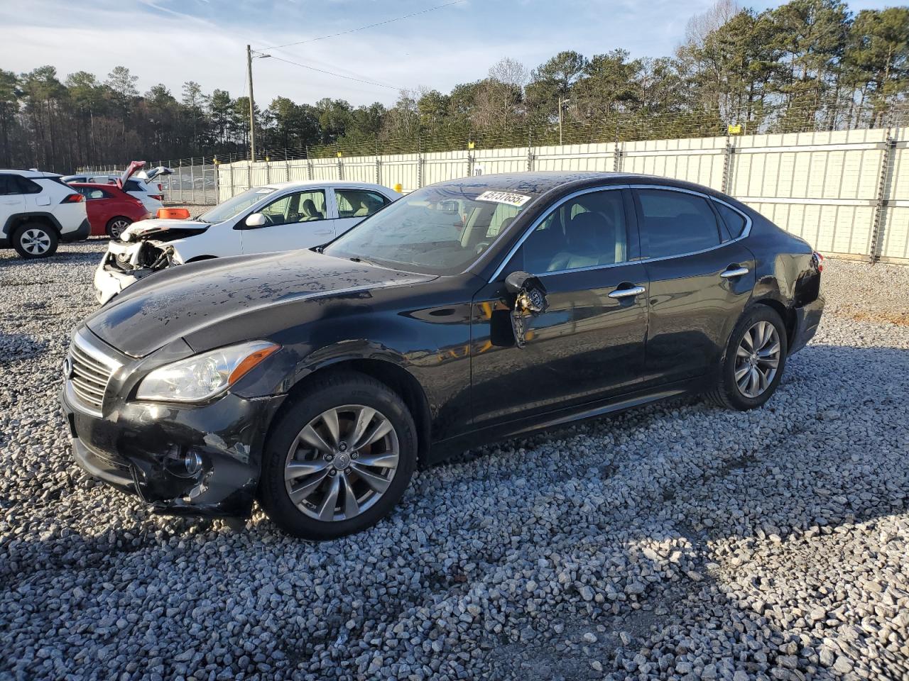 2013 Infiniti M - Image 1