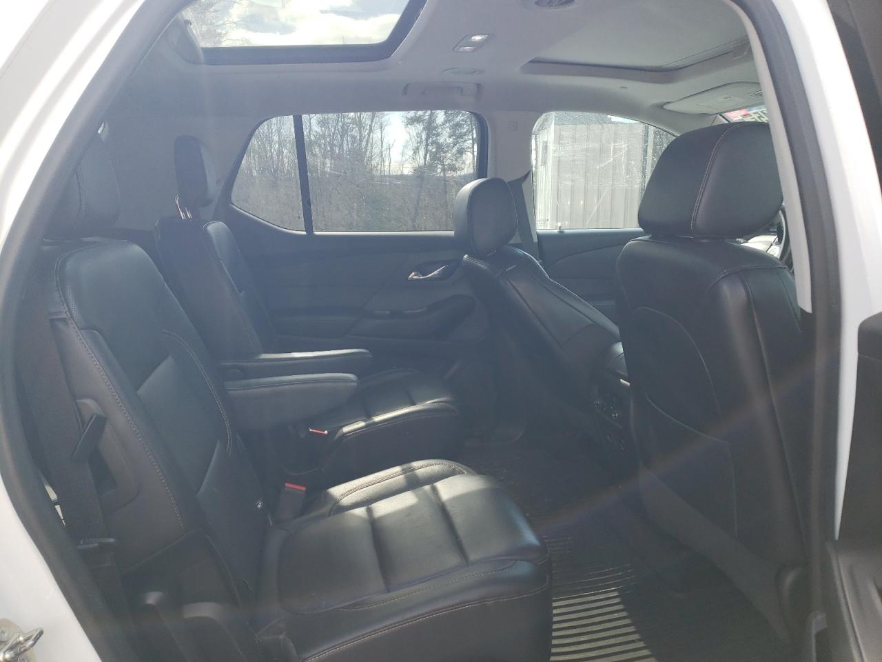 1GNEVJKW6JJ162281 CHEVROLET TRAVERSE 2018