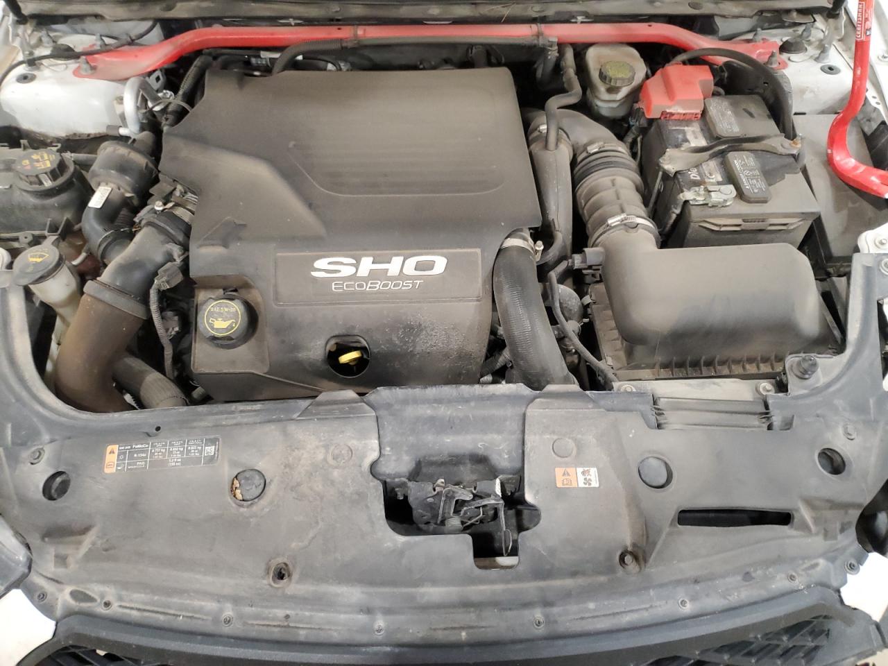 2015 Ford Taurus - Image 13