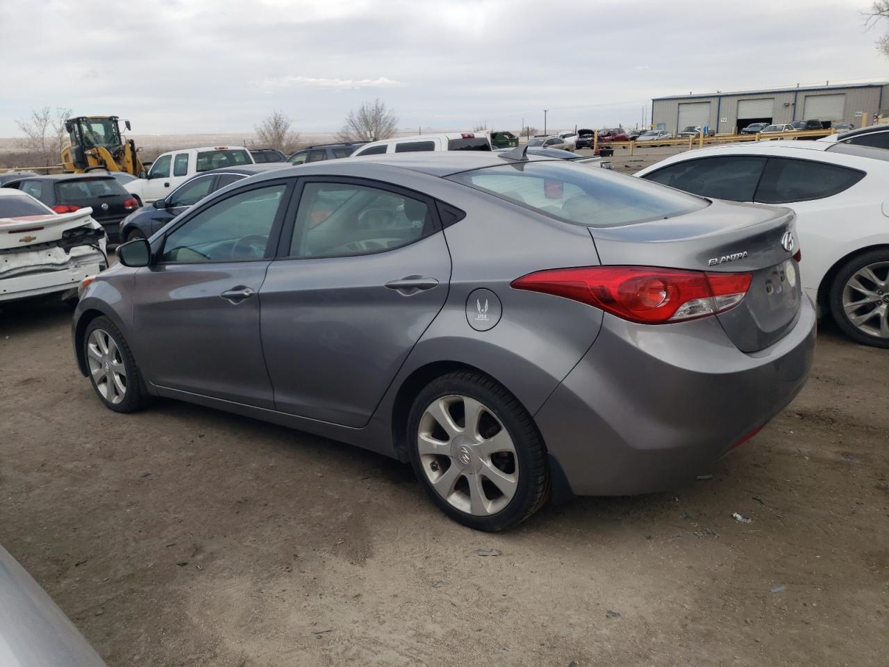 2012 Hyundai Elantra - Image 2