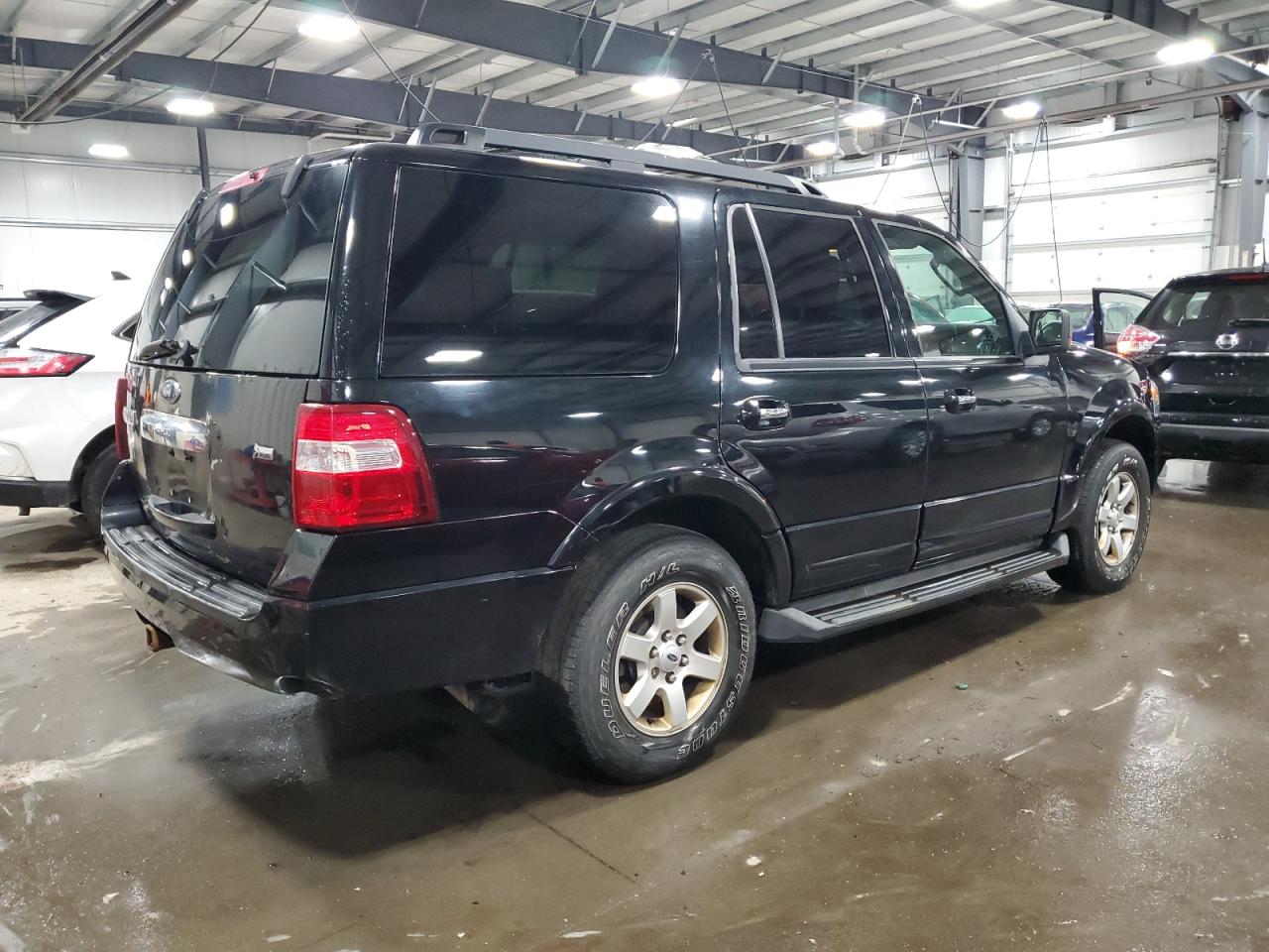 2009 Ford Expedition - Image 3