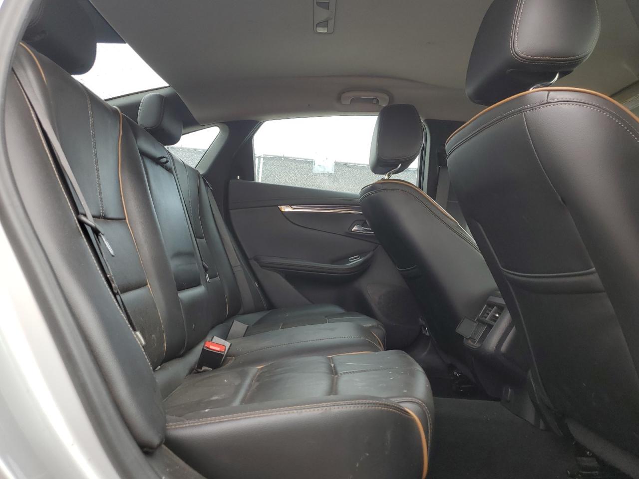 2018 Chevrolet Impala - Image 10