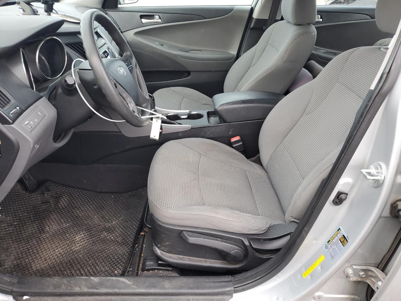 2012 Hyundai Sonata - Image 7