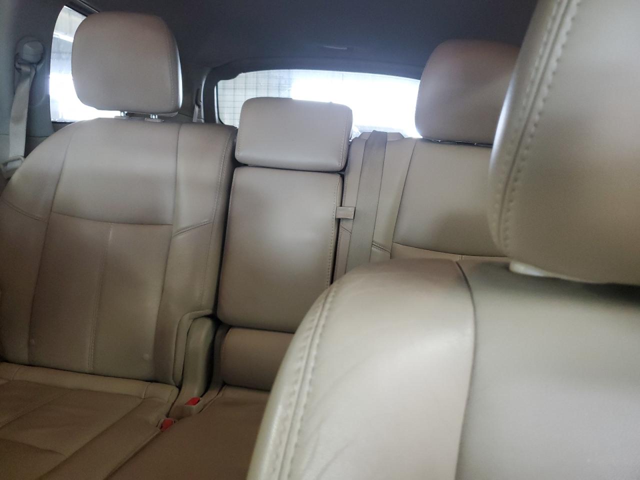 2014 Nissan Pathfinder - Image 10