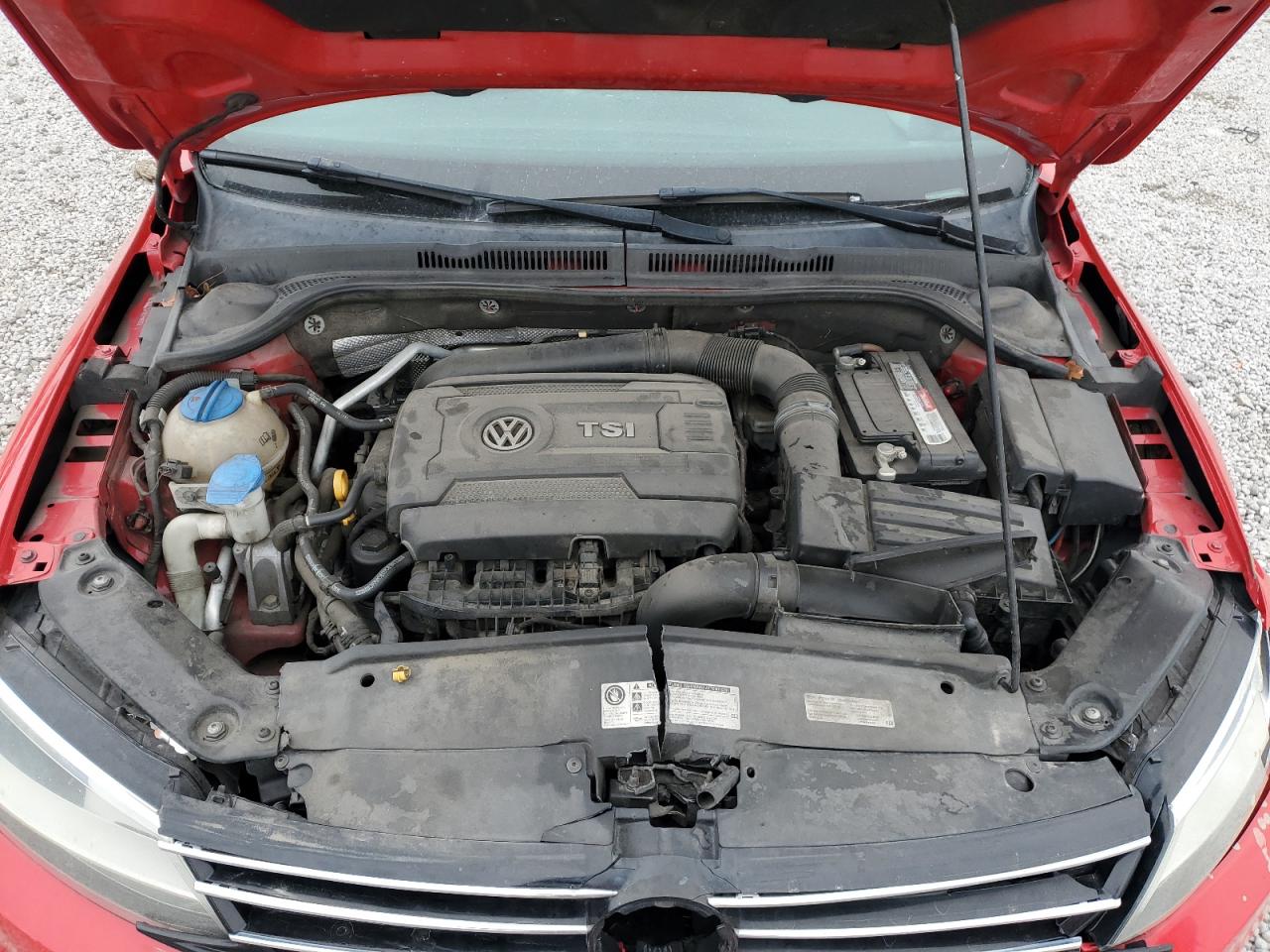 2015 Volkswagen Jetta - Image 14