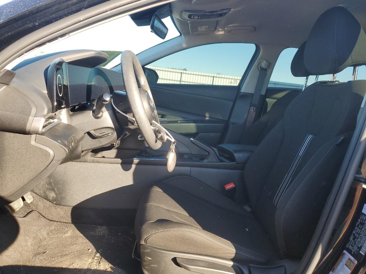 2024 Hyundai Elantra - Image 7