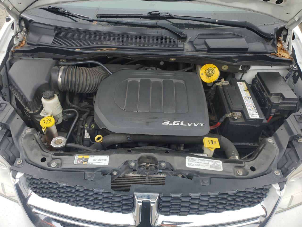 2017 Dodge Caravan - Image 12