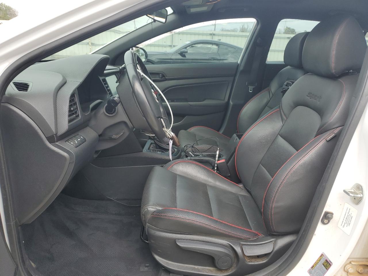 2019 Hyundai Elantra - Image 7