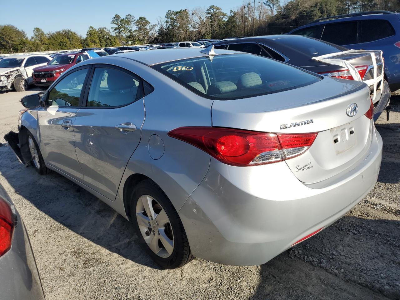 2012 Hyundai Elantra - Image 2