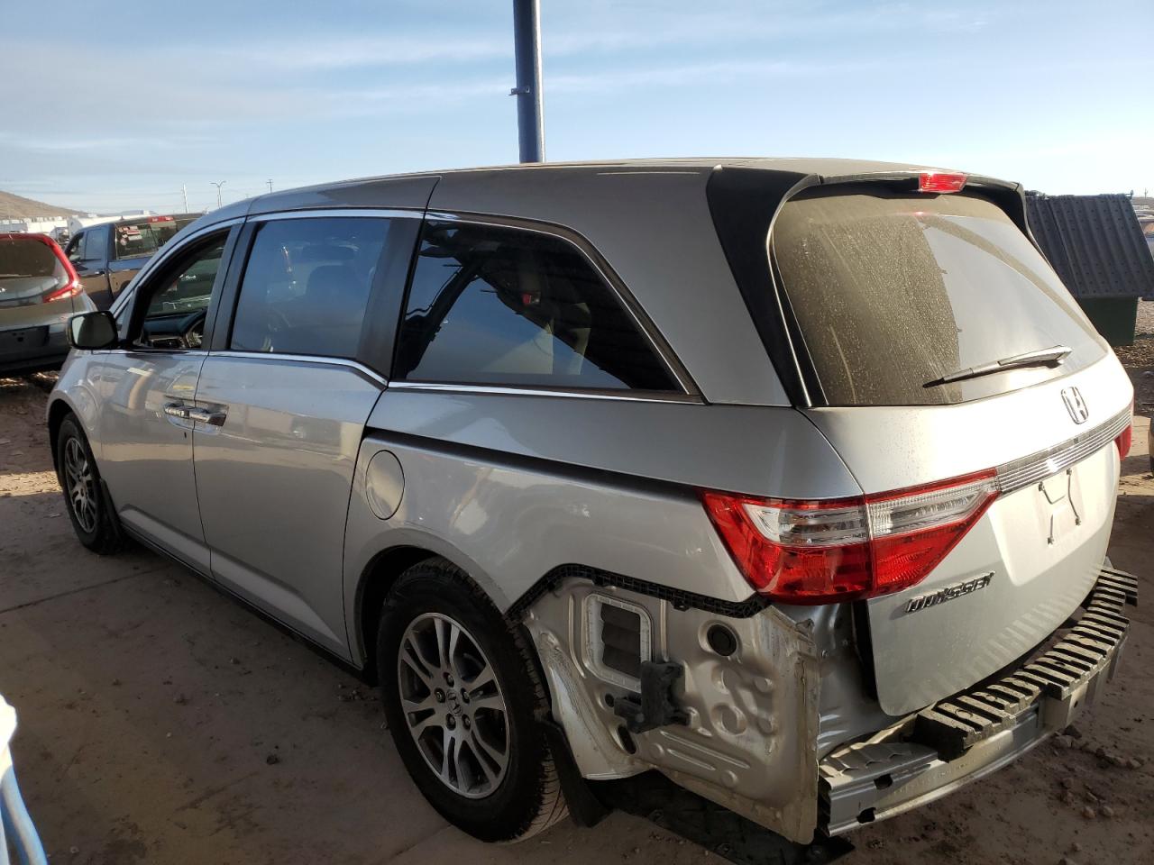 2012 Honda Odyssey - Image 2