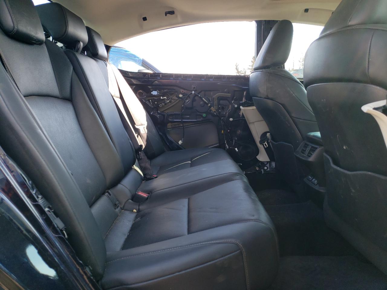 2019 Lexus ES - Image 10
