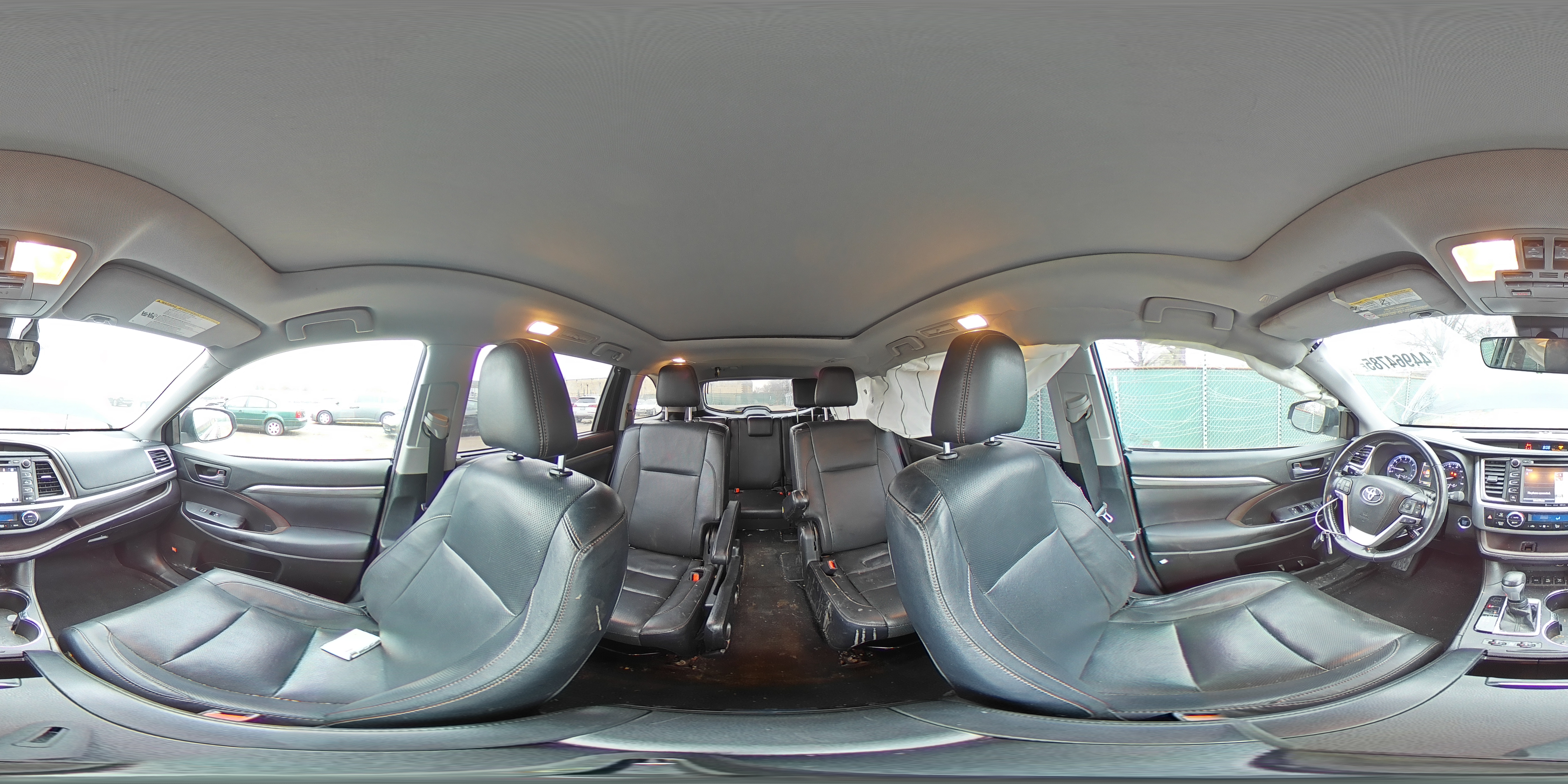 2018 Toyota Highlander - Image 14