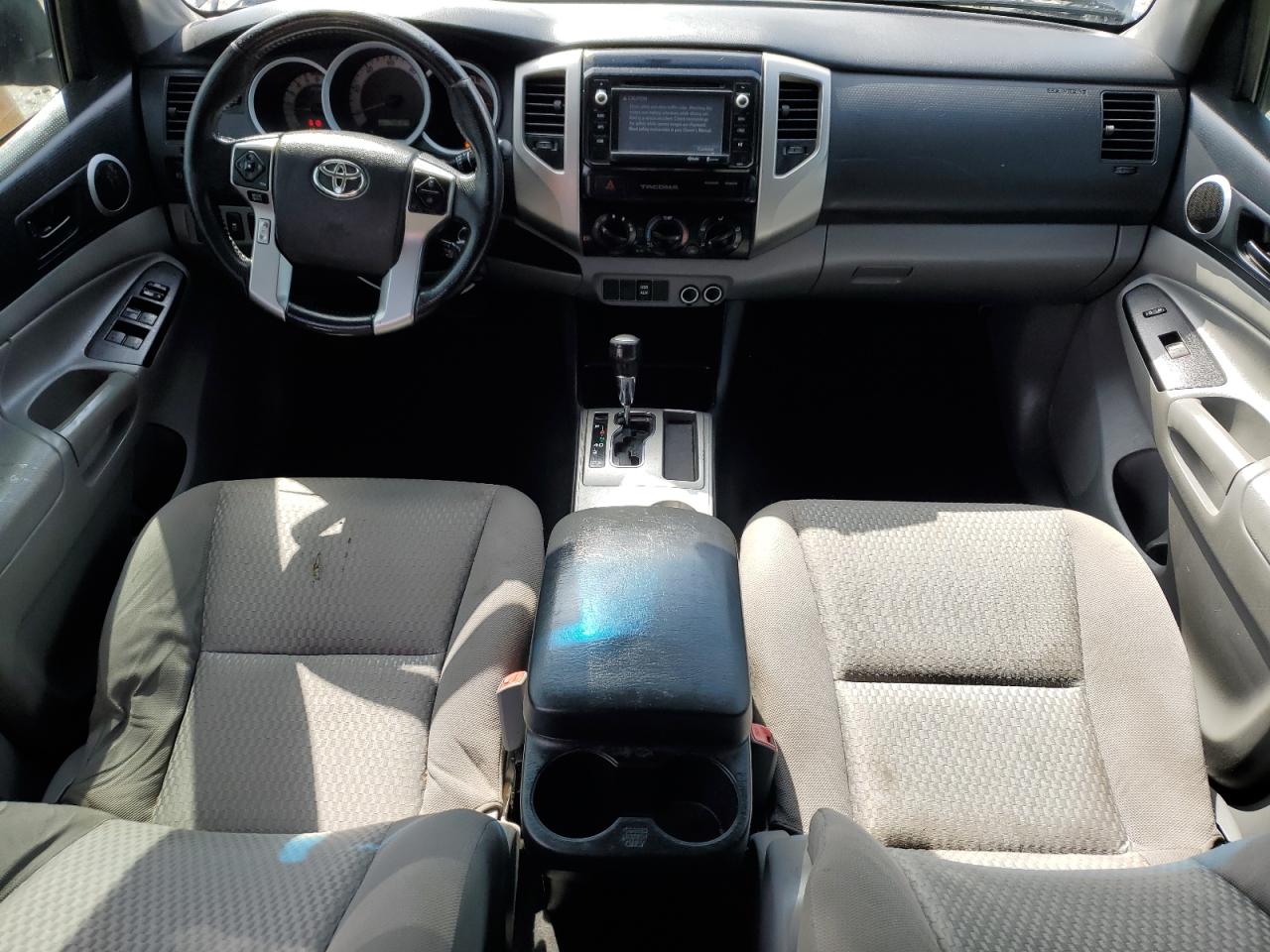 2015 Toyota Tacoma - Image 8