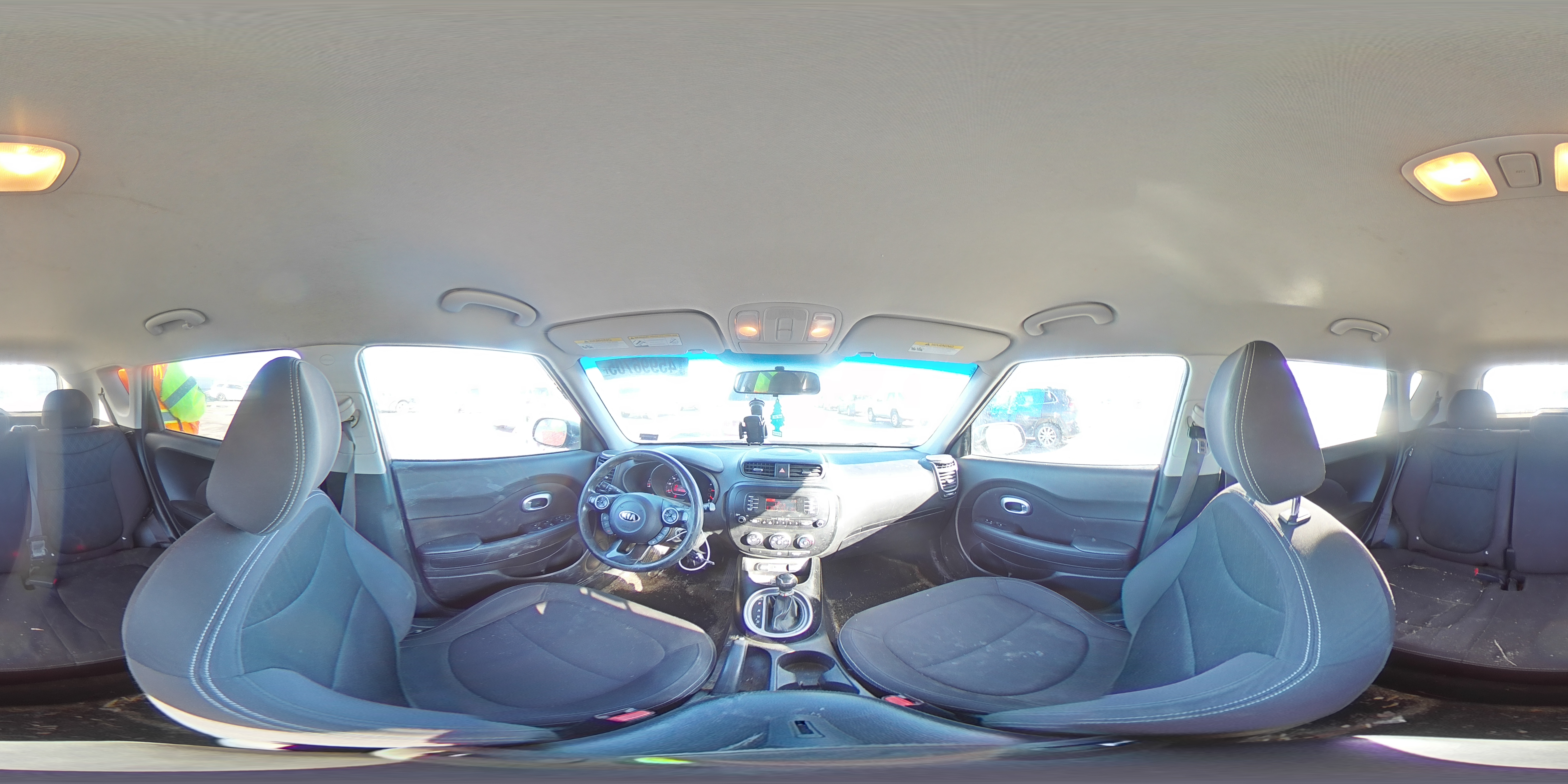 2015 Kia Soul - Image 14