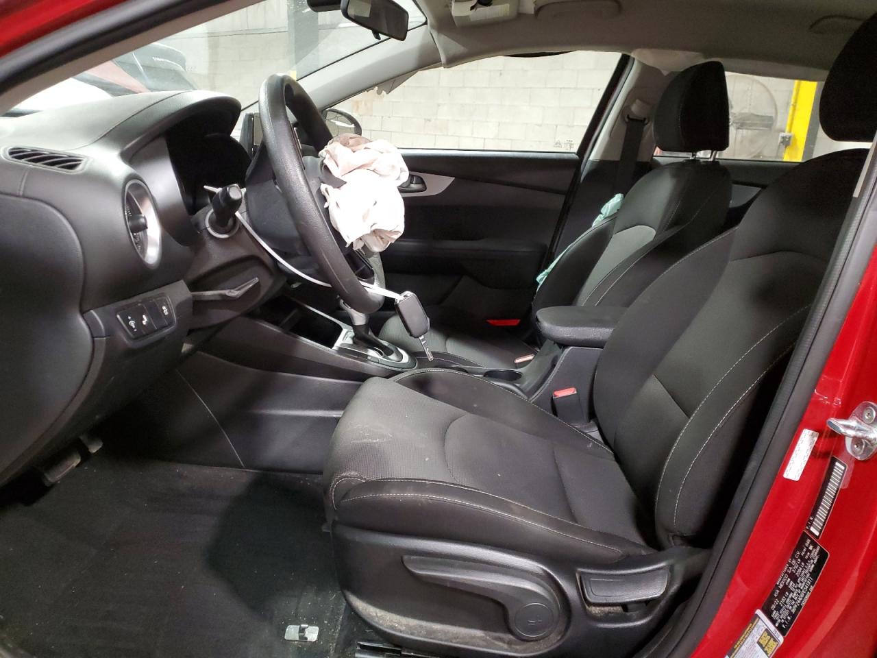 2023 Kia Forte - Image 7