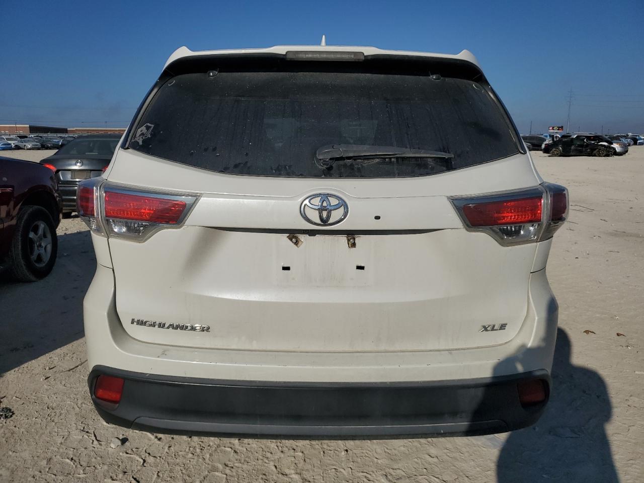2016 Toyota Highlander - Image 6