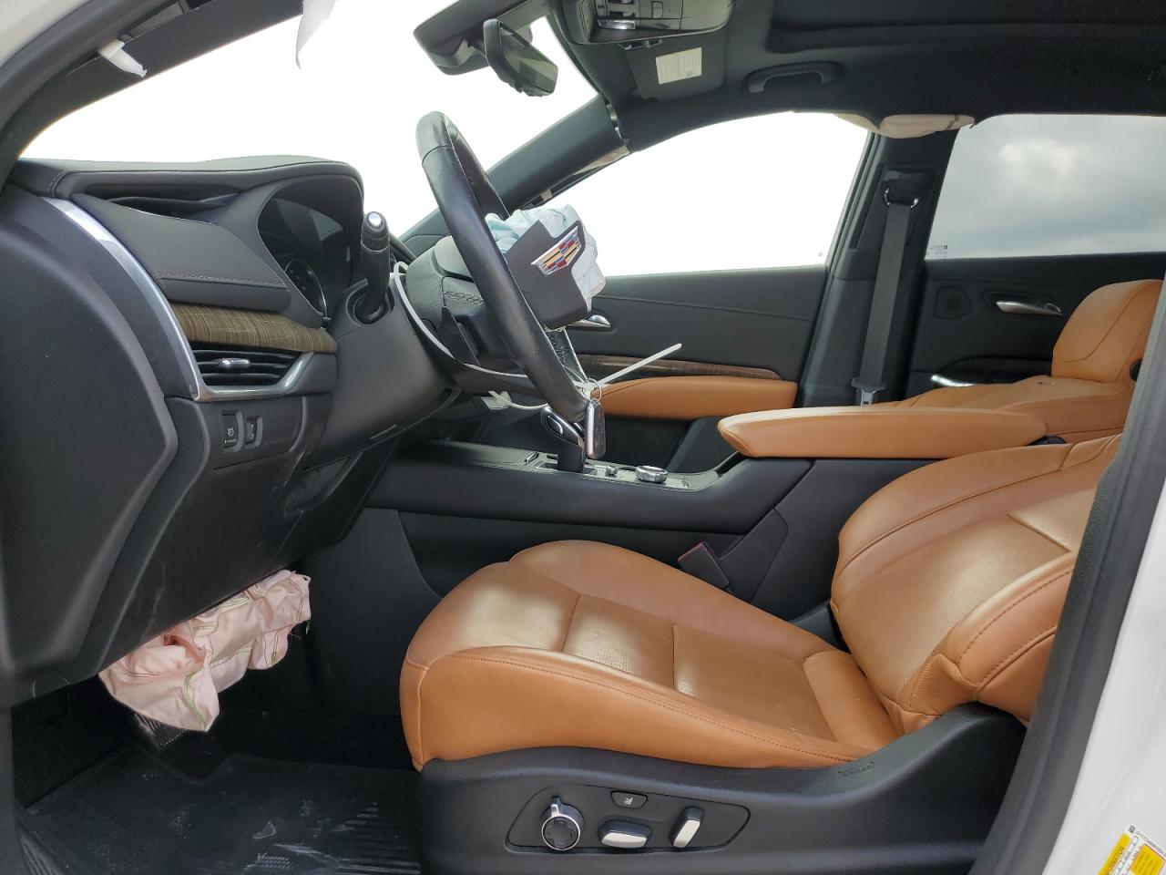 2021 Cadillac XT4 - Image 7