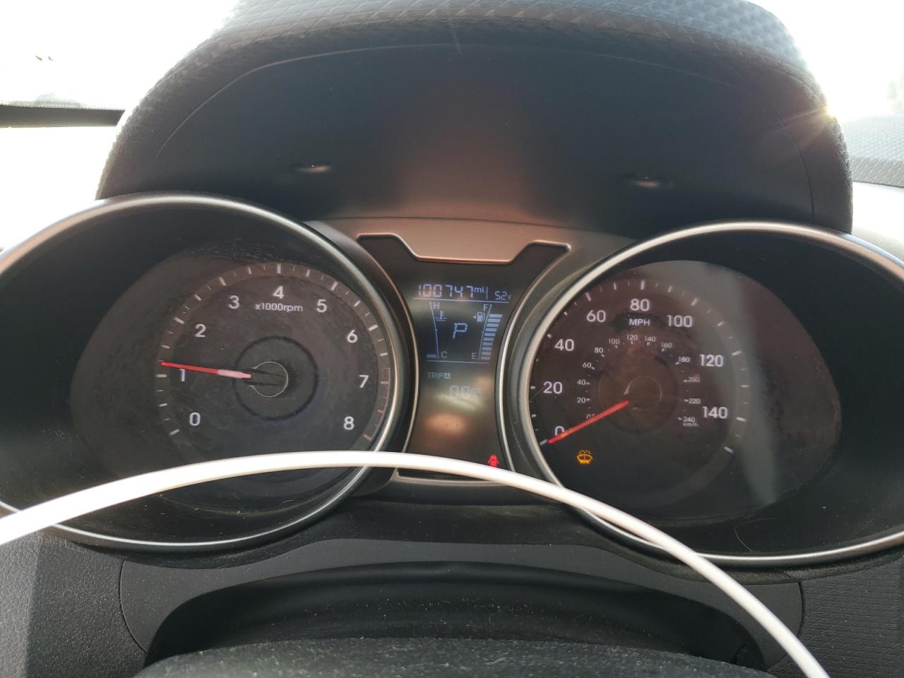 2017 Hyundai Veloster - Image 9