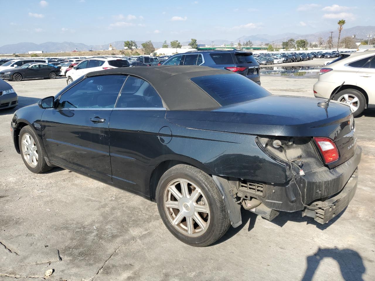 2008 Chrysler Sebring - Image 2