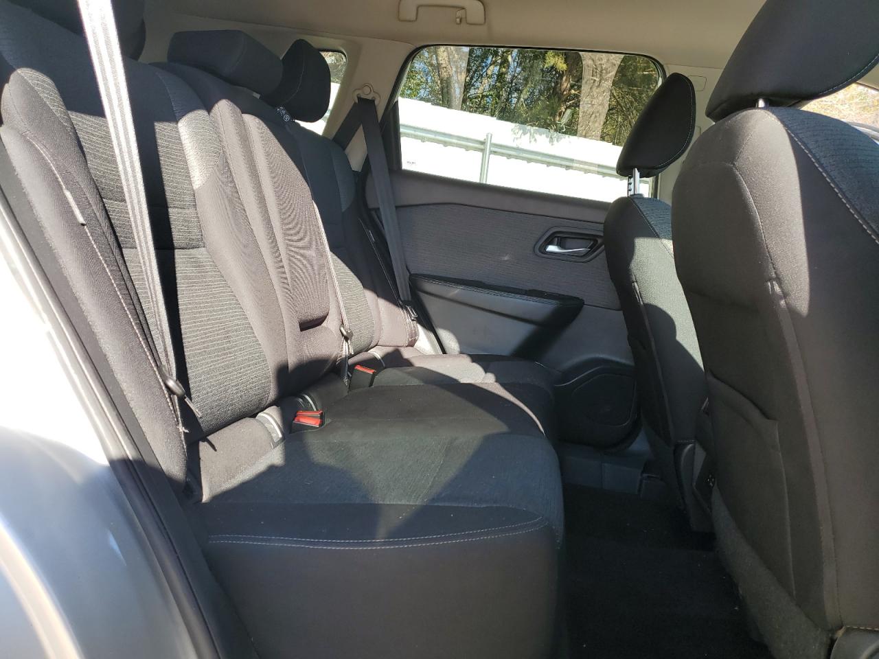 2021 Nissan Rogue - Image 11
