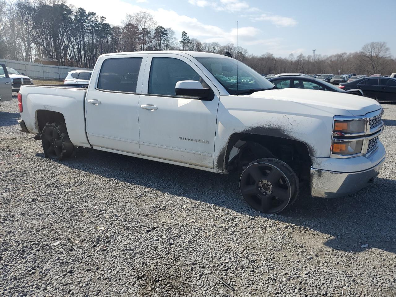 2015 Chevrolet Silverado - Image 4