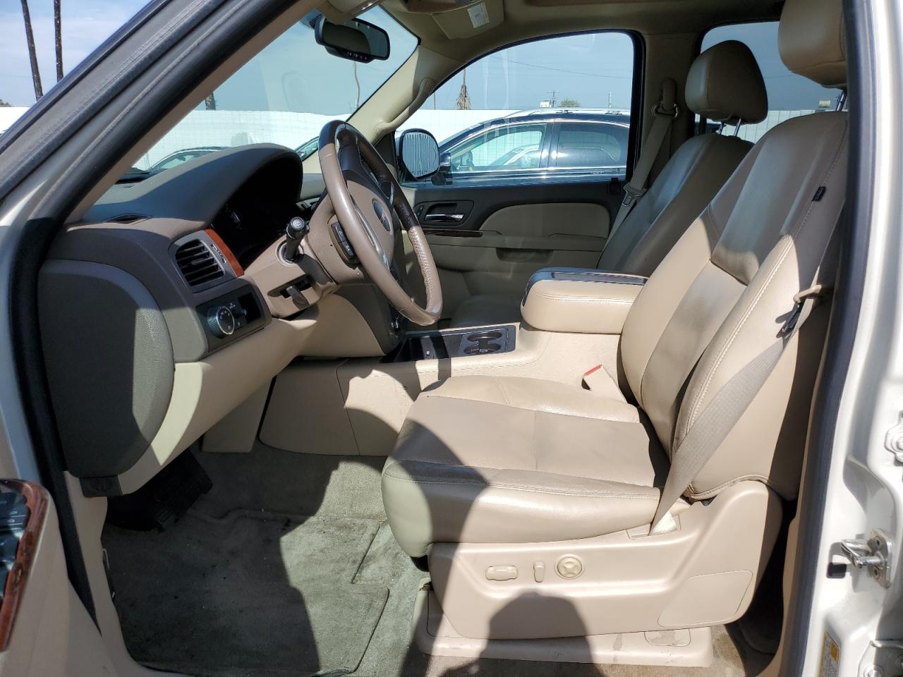 2011 GMC Yukon - Image 7