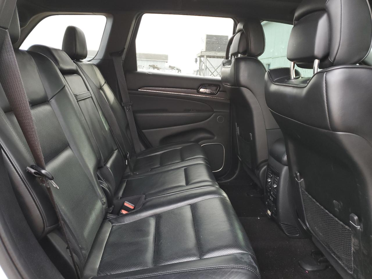 2019 Jeep Grand Cherokee - Image 10