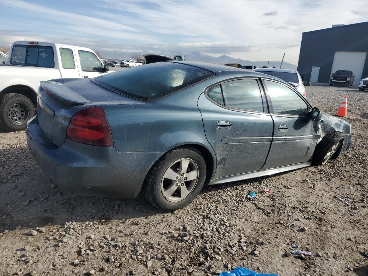 2007 Pontiac Grand Prix - Image 3