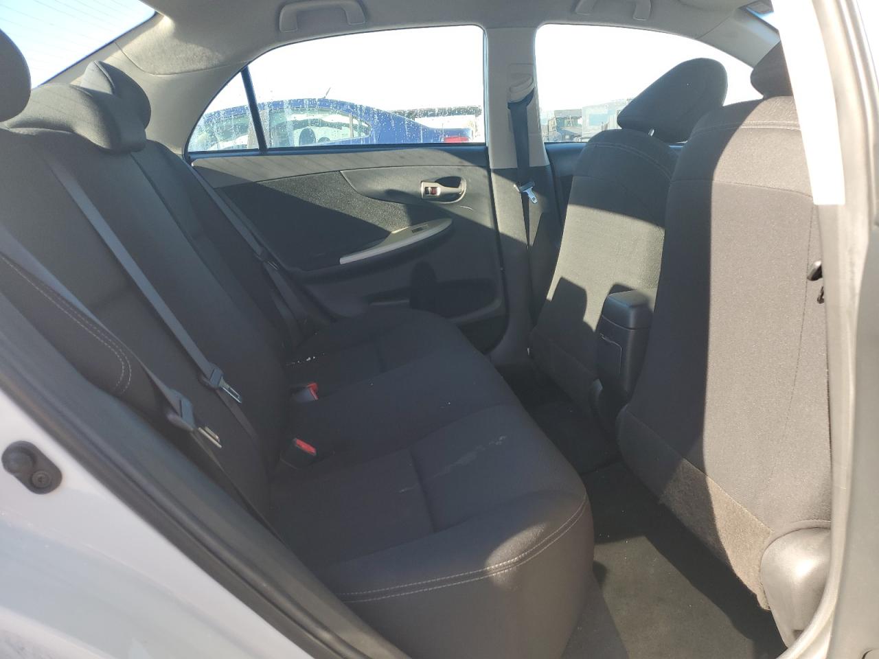 2012 Toyota Corolla - Image 11