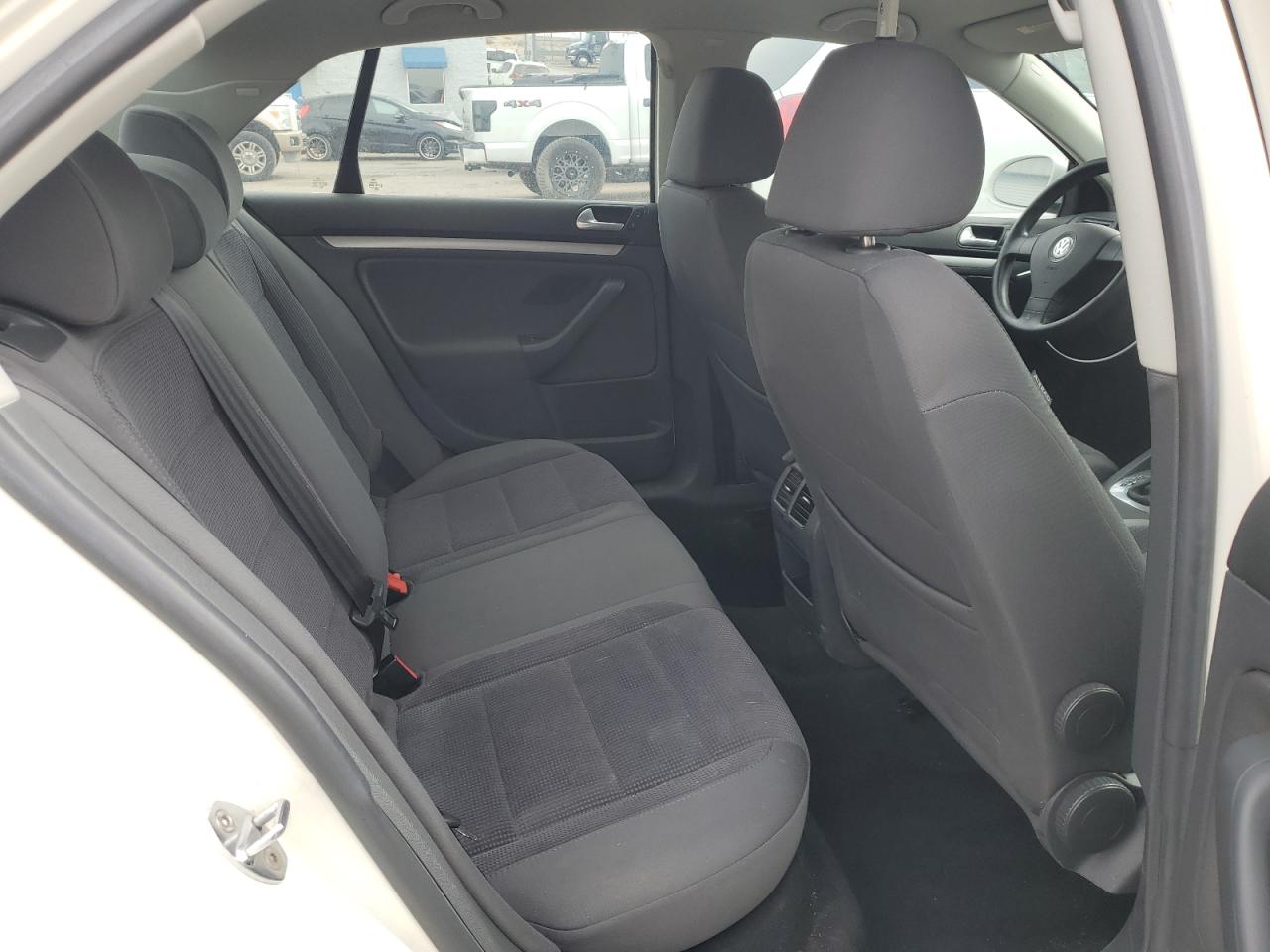 2007 Volkswagen Jetta - Image 11