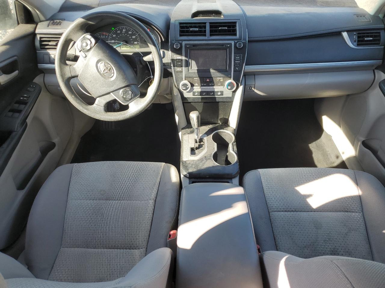 2014 Toyota Camry - Image 8