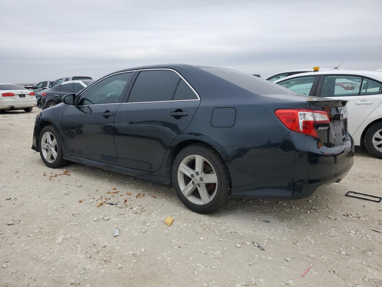 2014 Toyota Camry - Image 2