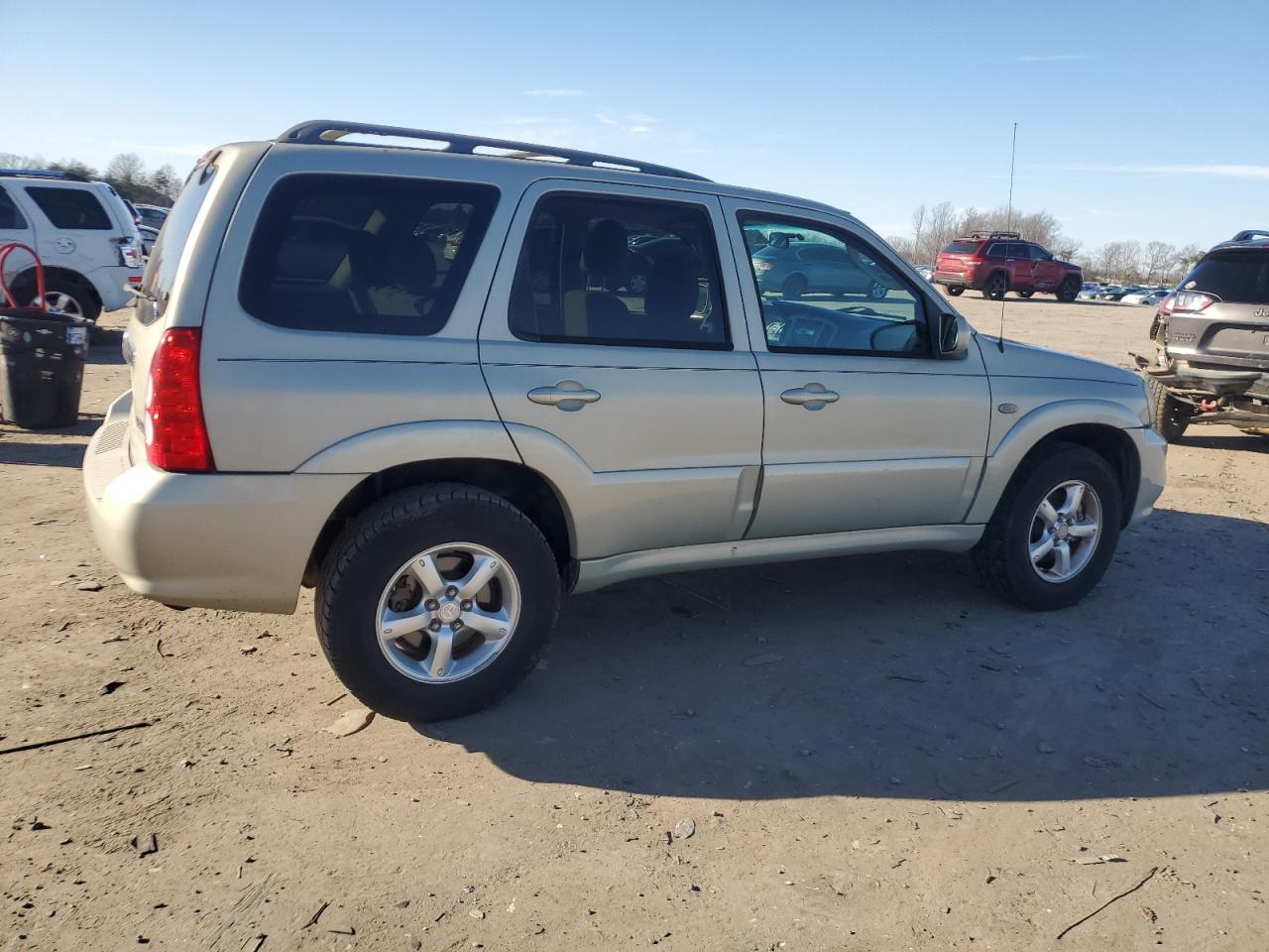 2005 Mazda Tribute - Image 3