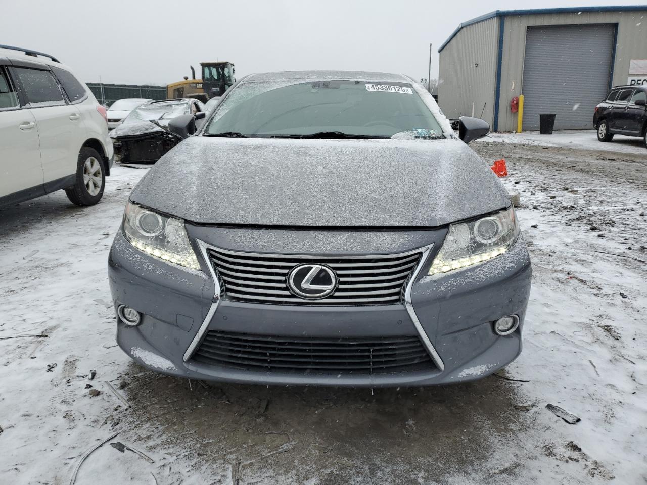 2014 Lexus ES - Image 5