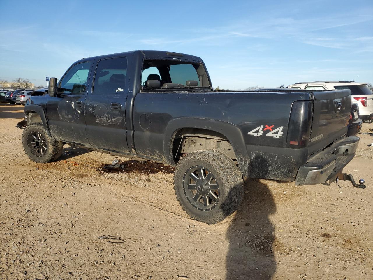 2003 GMC Sierra - Image 2