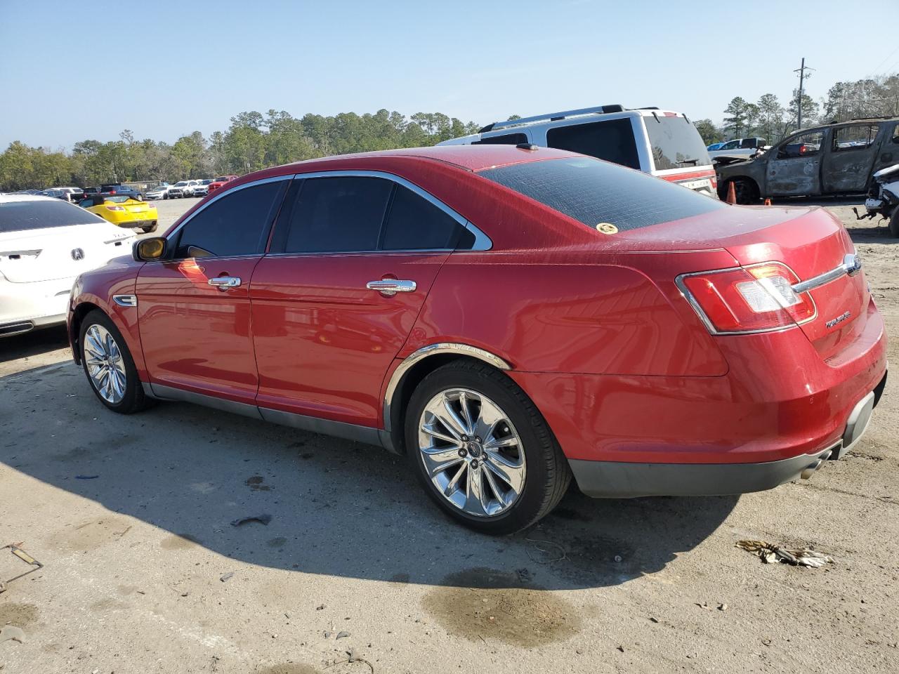 2010 Ford Taurus - Image 2
