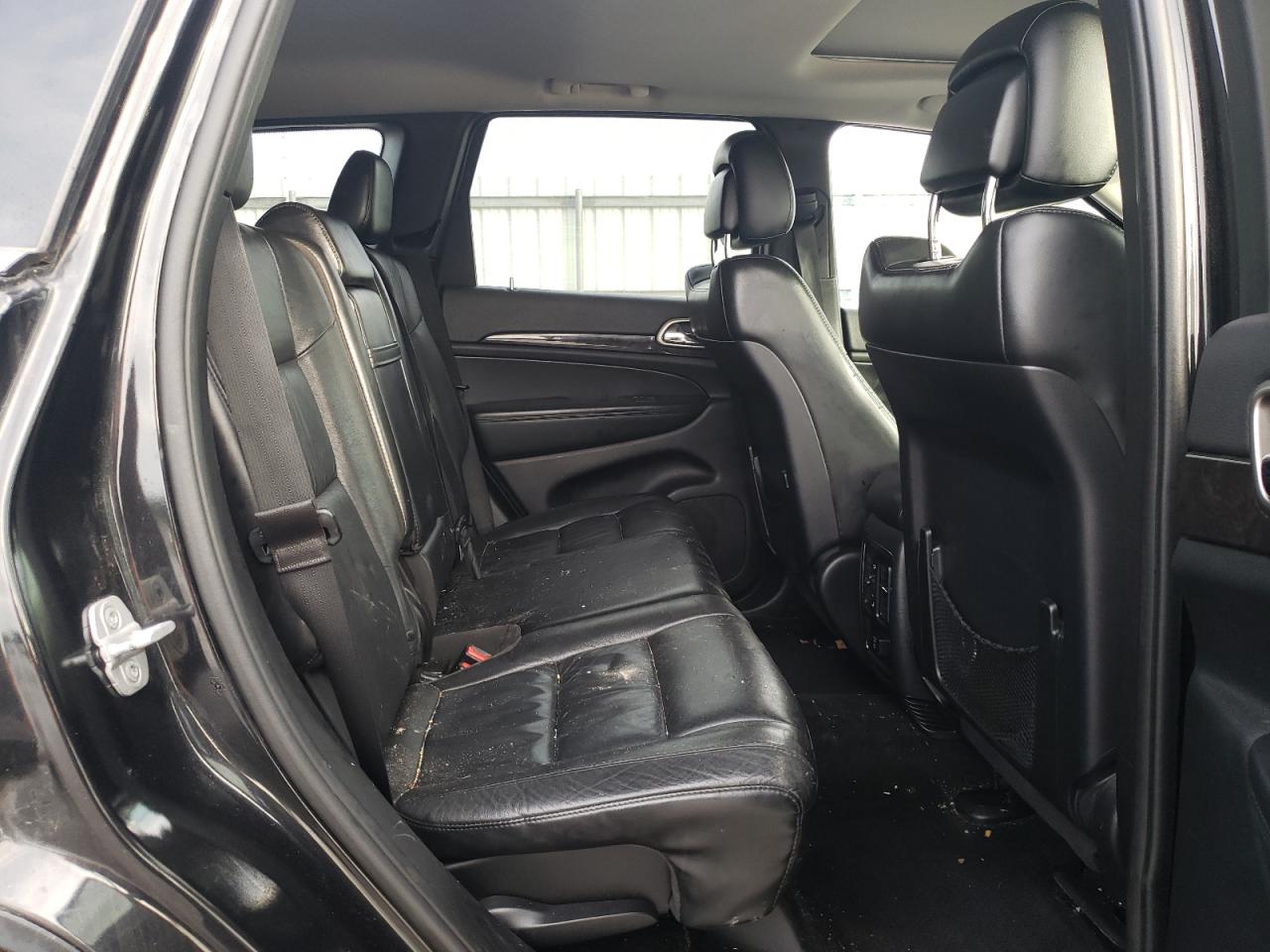 2012 Jeep Grand Cherokee - Image 11