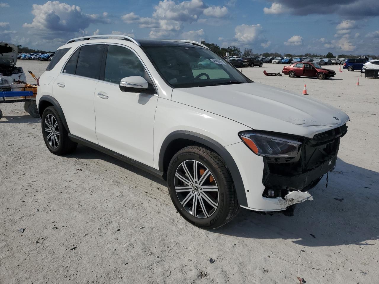 2024 Mercedes-Benz GLE - Image 4