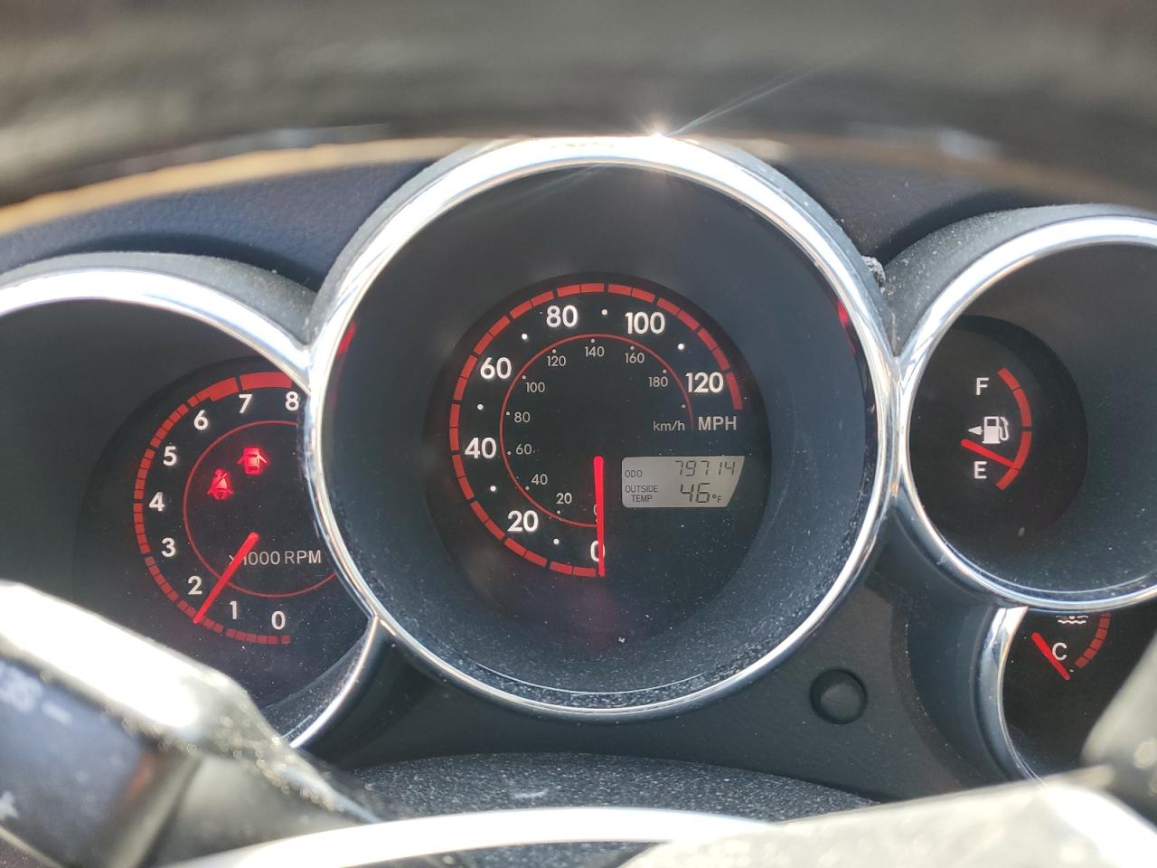 2006 Pontiac Vibe - Image 9