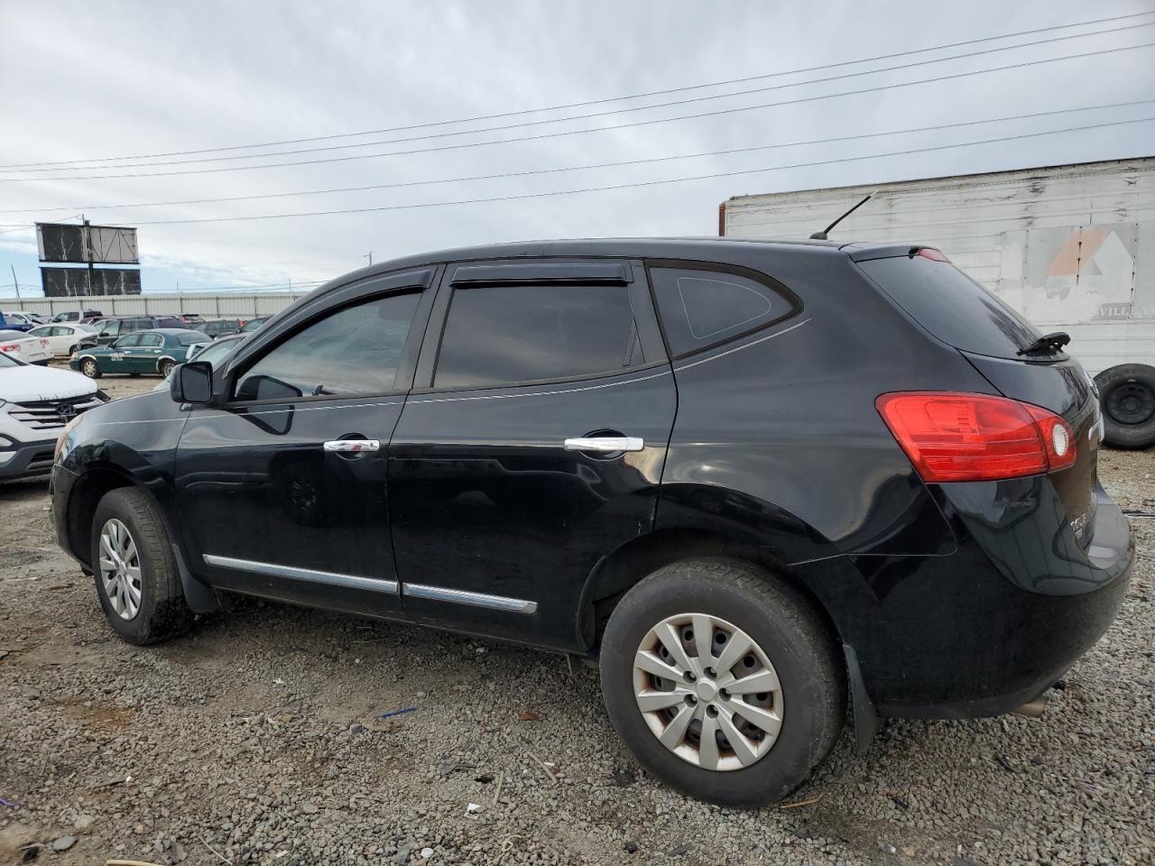 2015 Nissan Rogue - Image 2