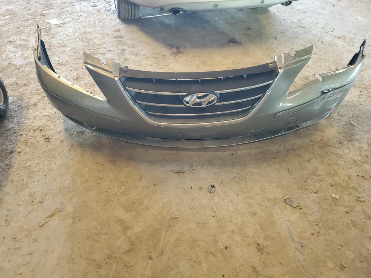 2009 Hyundai Sonata - Image 12