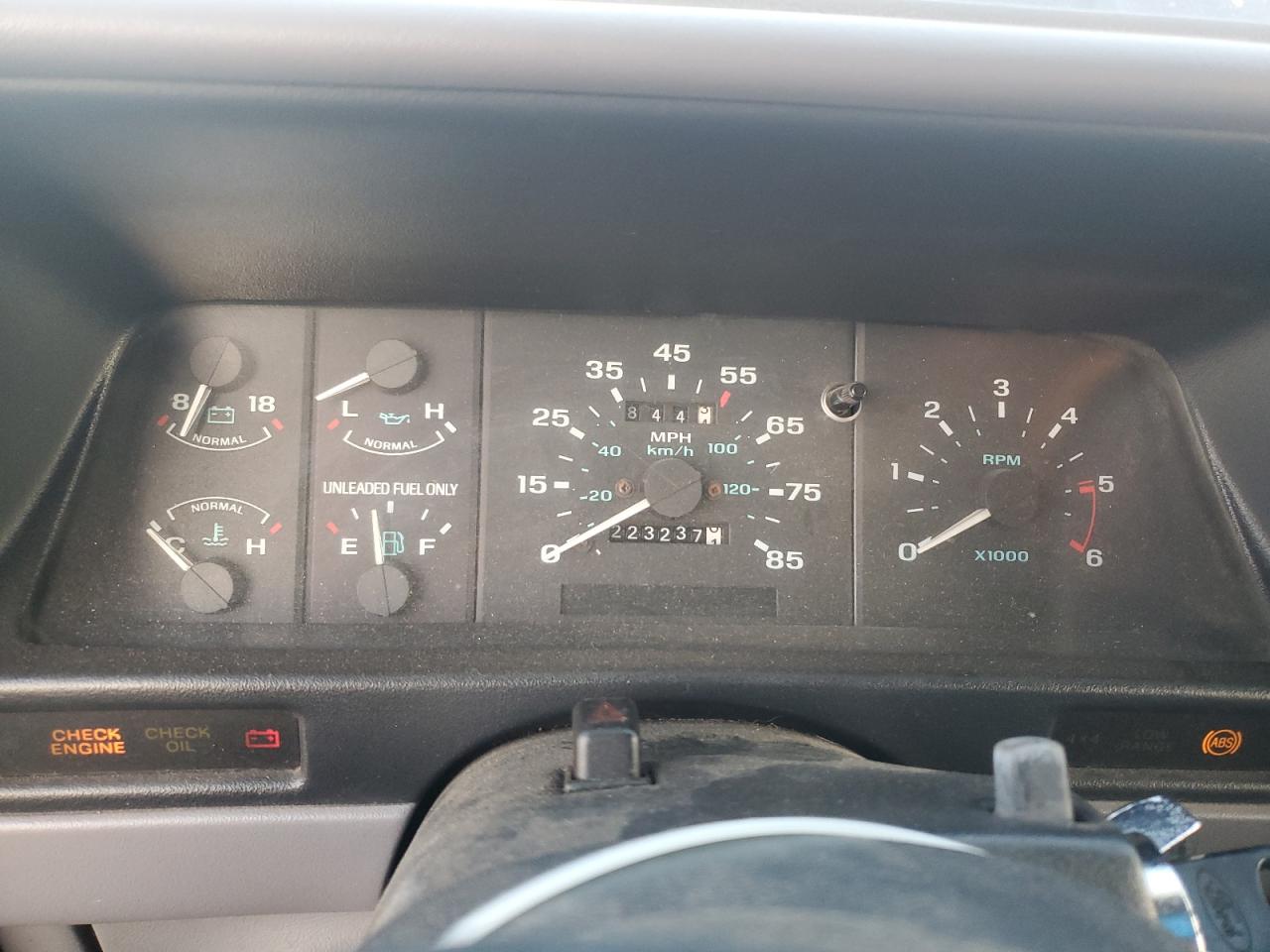 1994 Ford Explorer - Image 9